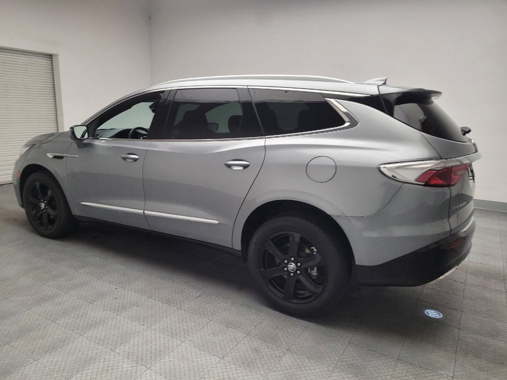 Used 2023 Buick Enclave Essence w/ Experience Buick Package FWD image 3