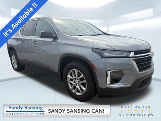 Used 2023 Chevrolet Traverse LS FWD video 1
