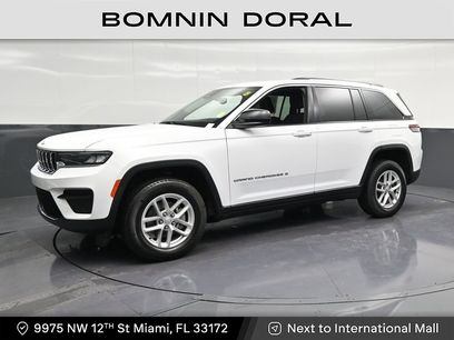 Used 2023 Jeep Grand Cherokee Laredo