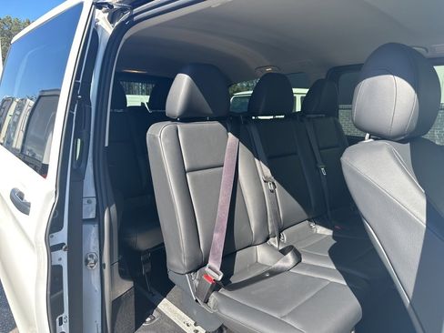 Used 2023 Mercedes-Benz Metris Passenger image 8