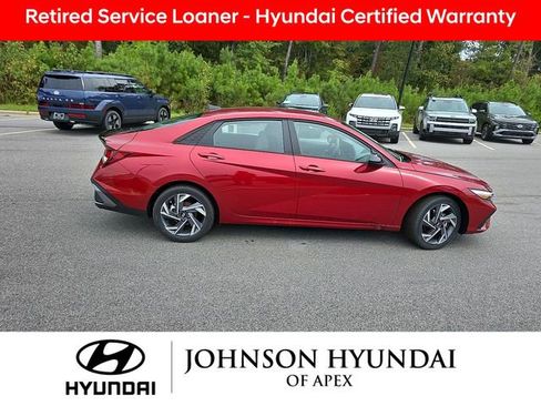 Certified 2025 Hyundai Elantra Sport FWD image 13