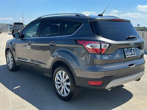 Used 2017 Ford Escape Titanium FWD image 9