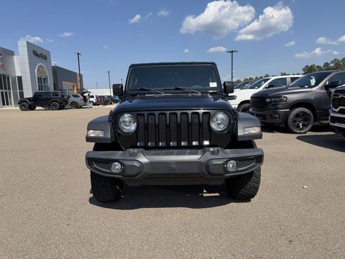 Used 2022 Jeep Wrangler Unlimited Sport AWD/4WD image 2