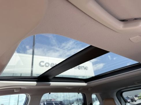 Certified 2023 Nissan Rogue Platinum w/ Platinum Premium Package AWD/4WD image 18