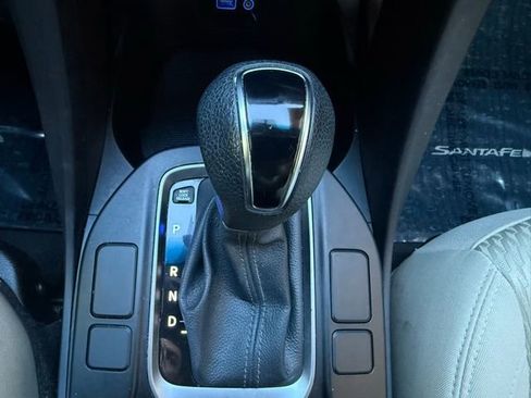 Used 2017 Hyundai Santa Fe Sport image 21