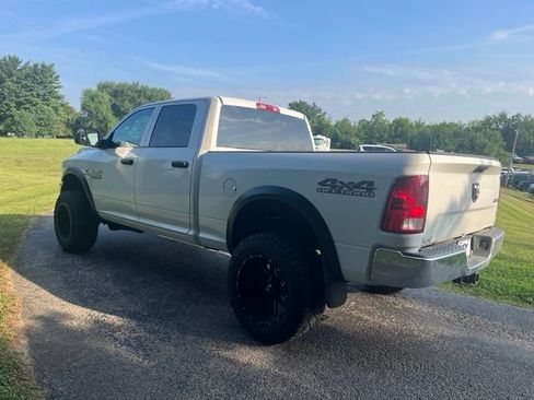 Used 2018 RAM 2500 Tradesman w/ Chrome Appearance Group AWD/4WD image 5