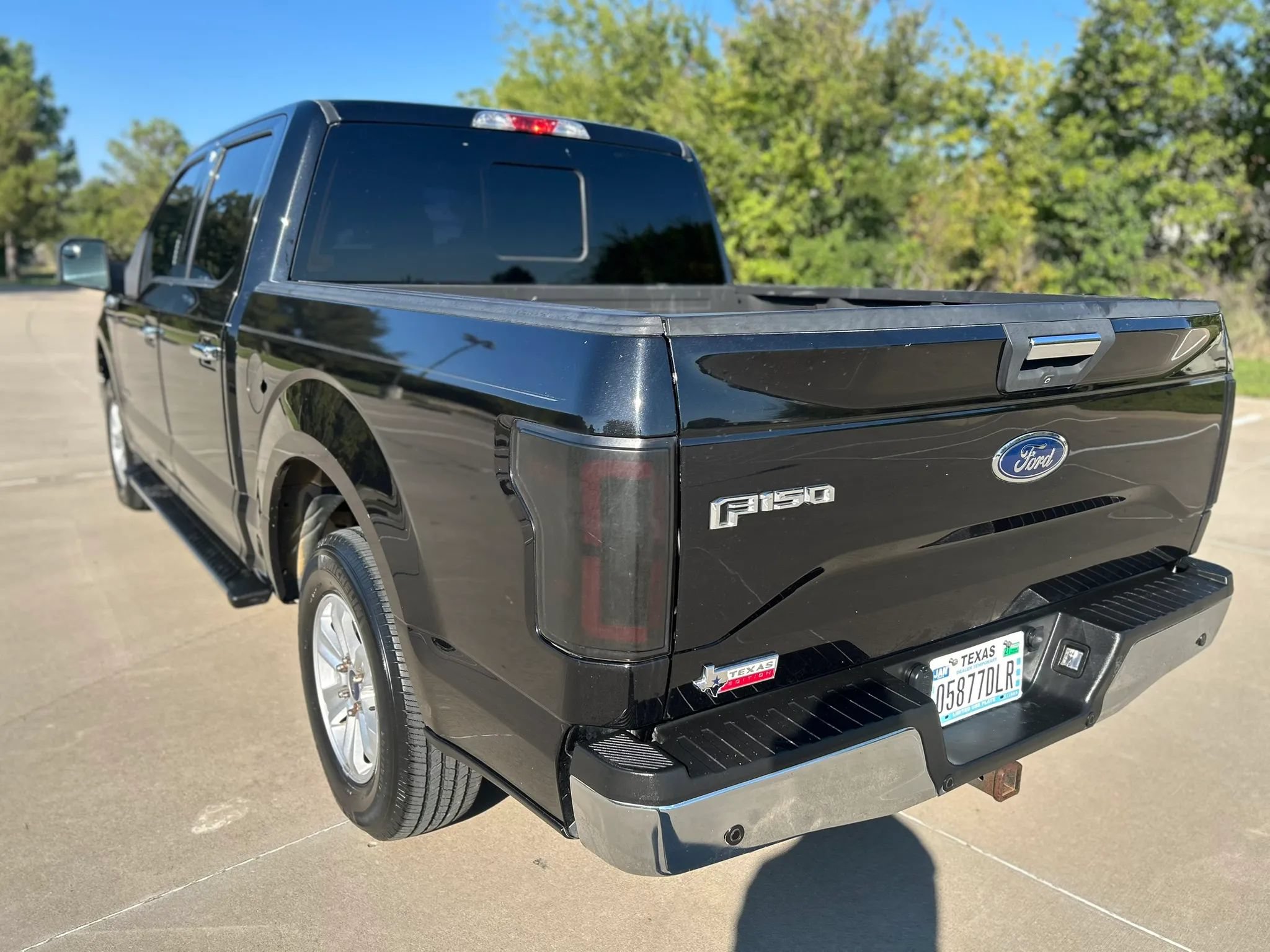 Used 2015 Ford F150 XLT w/ Equipment Group 302A Luxury RWD image 8