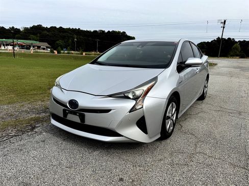 Used 2018 Toyota Prius Two w/ Prius Two Safety Plus Package image 1