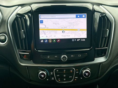 Used 2023 Chevrolet Traverse RS image 13