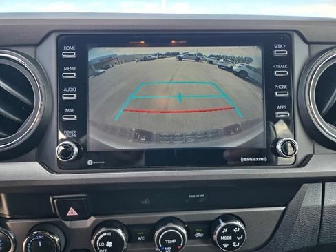 Certified 2020 Toyota Tacoma TRD Off-Road AWD/4WD image 14