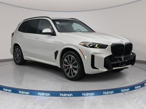 New 2026 BMW X5 xDrive50e w/ M Sport Package image 3