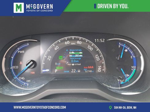 Used 2024 Toyota RAV4 SE w/ Weather & Moonroof Package image 15