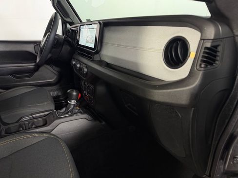 Used 2025 Jeep Wrangler Unlimited Sport S 4xe AWD/4WD image 31