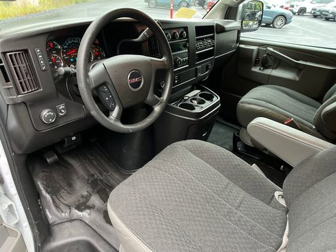 Used 2023 GMC Savana 2500 Work Van w/ Driver Convenience Package image 10