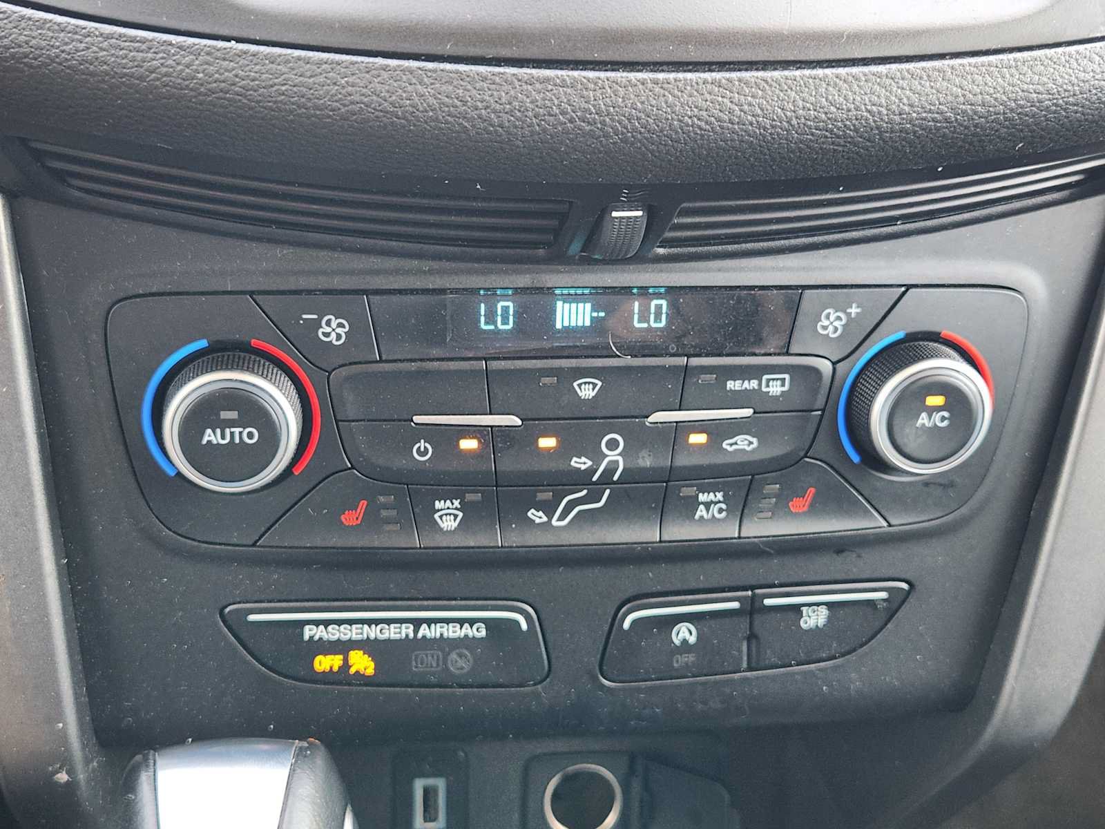 Used 2019 Ford Escape SEL FWD image 18