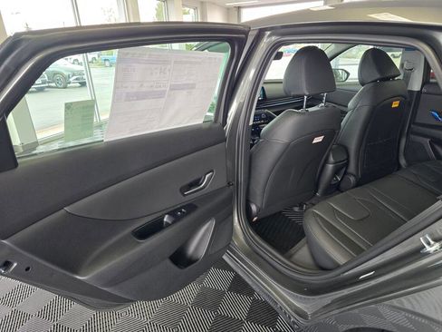 New 2026 Hyundai Elantra Limited image 35