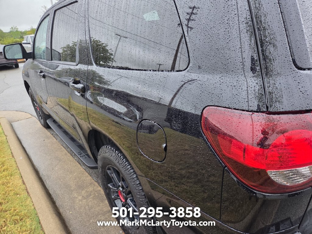 Used 2020 Toyota Sequoia TRD Pro AWD/4WD image 9