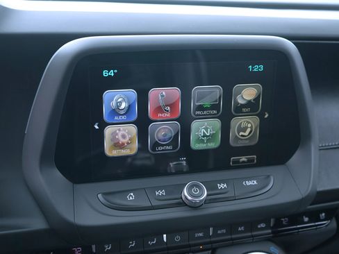 Used 2018 Chevrolet Camaro SS image 26