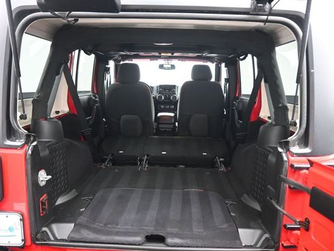 Used 2017 Jeep Wrangler Unlimited Sport image 35