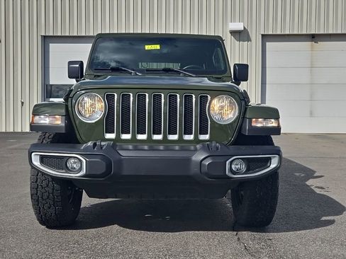 Used 2022 Jeep Wrangler Unlimited Sahara w/ Dual Top Group image 2