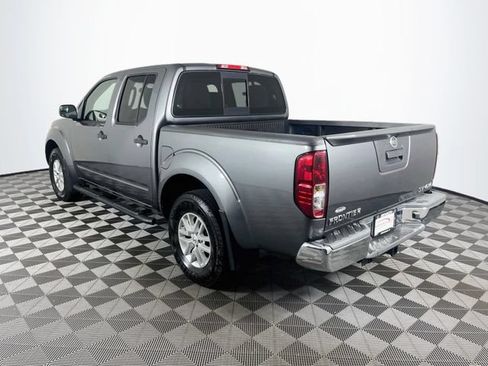 Used 2017 Nissan Frontier SV AWD/4WD image 6