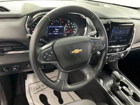 Used 2023 Chevrolet Traverse LT AWD/4WD image 4