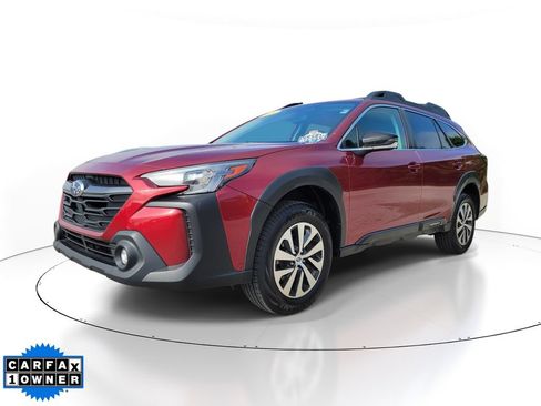 Used 2024 Subaru Outback Premium AWD/4WD image 2