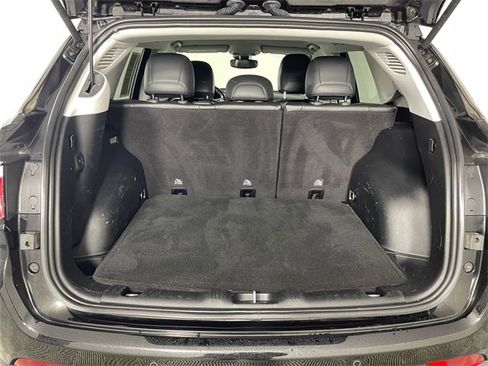 Used 2018 Jeep Compass Latitude w/ Popular Equipment Group image 20