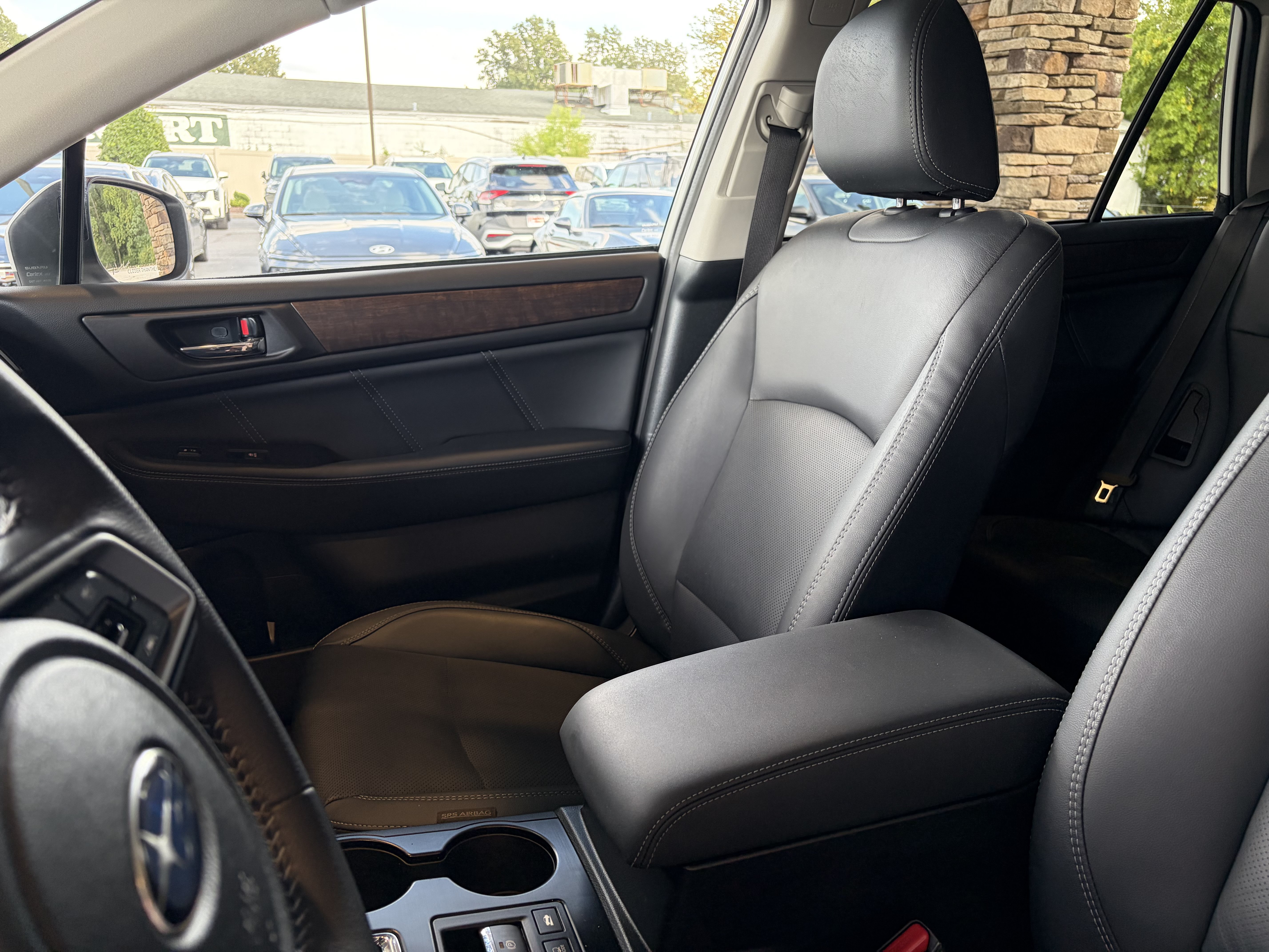 Used 2019 Subaru Outback 2.5i Limited AWD/4WD image 15