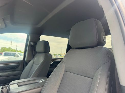 Used 2024 GMC Sierra 3500 SLE w/ SLE Convenience Package image 16