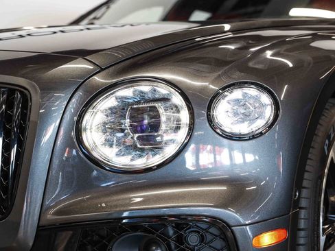 Used 2021 Bentley Flying Spur W12 AWD/4WD image 19