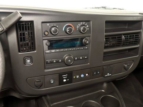 Used 2025 Chevrolet Express 3500 LT w/ LT Preferred Equipment Group RWD image 25