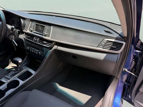 Used 2017 Kia Optima LX FWD image 23