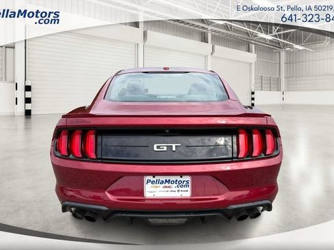 Used 2019 Ford Mustang GT RWD image 4