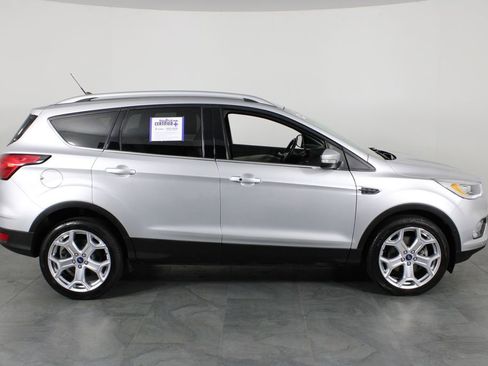 Used 2019 Ford Escape Titanium image 13