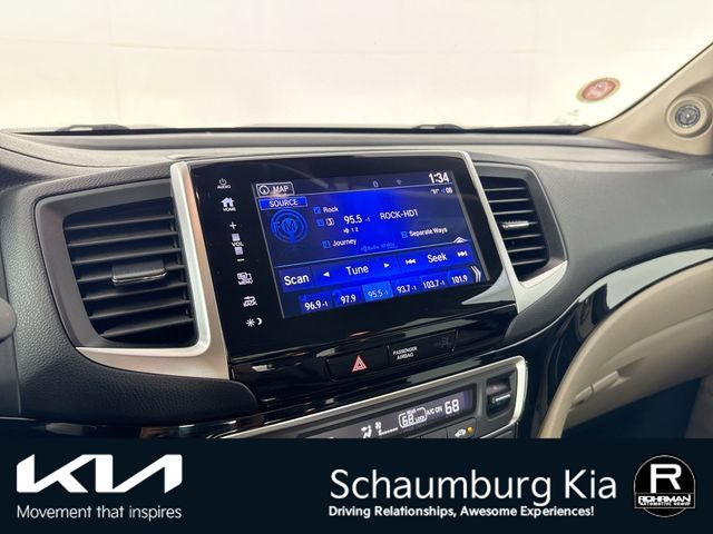 Used 2017 Honda Pilot Elite image 6