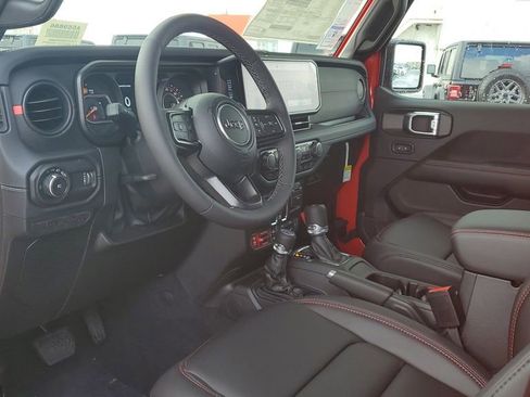 New 2025 Jeep Wrangler Unlimited Rubicon image 19