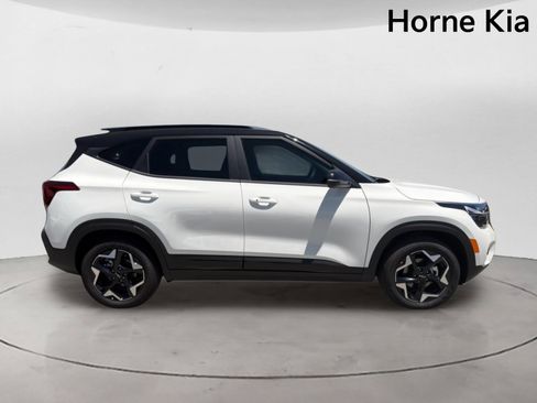 New 2026 Kia Seltos S FWD image 3