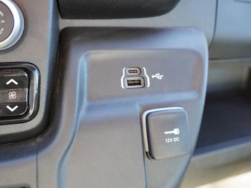 Used 2024 RAM ProMaster 3500 FWD image 31