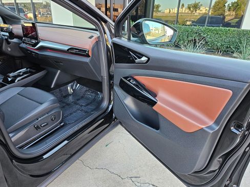 Used 2021 Volkswagen ID.4 Pro S w/ ID.4 Protection Package image 29