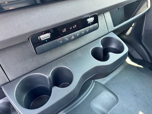 Used 2025 Mercedes-Benz Sprinter 2500 image 20