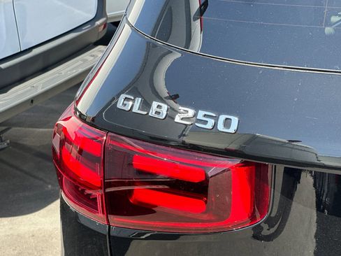 New 2025 Mercedes-Benz GLB 250 image 26