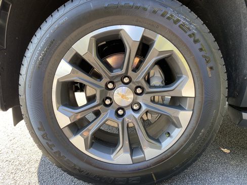 Used 2026 Chevrolet Tahoe LT w/ Comfort Package AWD/4WD image 44