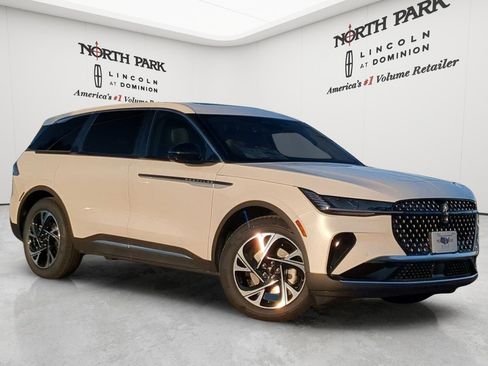 New 2026 Lincoln Nautilus Premier w/ Equipment Group 102A AWD/4WD image 1