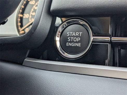 New 2026 Mitsubishi Outlander SE image 32