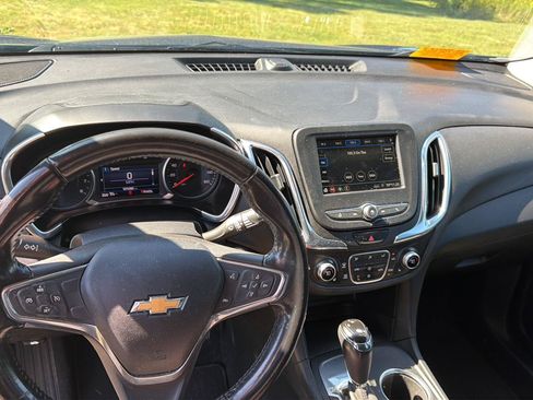 Used 2019 Chevrolet Equinox LT FWD image 8
