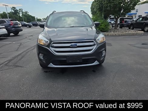 Used 2018 Ford Escape SE w/ SE Sync 3 Package AWD/4WD image 2