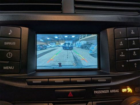 Used 2018 Ford Explorer XLT image 23