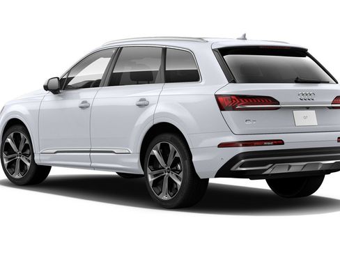 Certified 2022 Audi Q7 3.0T Premium Plus AWD/4WD image 2
