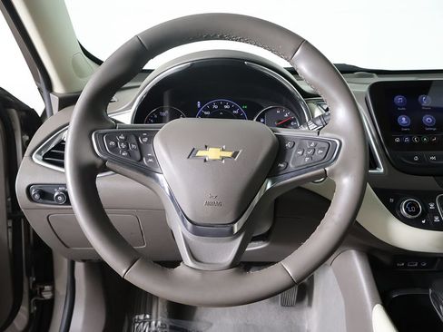 Used 2024 Chevrolet Malibu LT FWD image 38